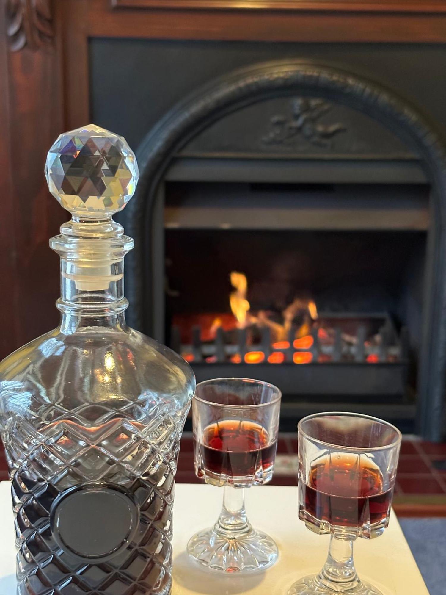 Wine And Roses Bed And Breakfast Аделейд Екстериор снимка